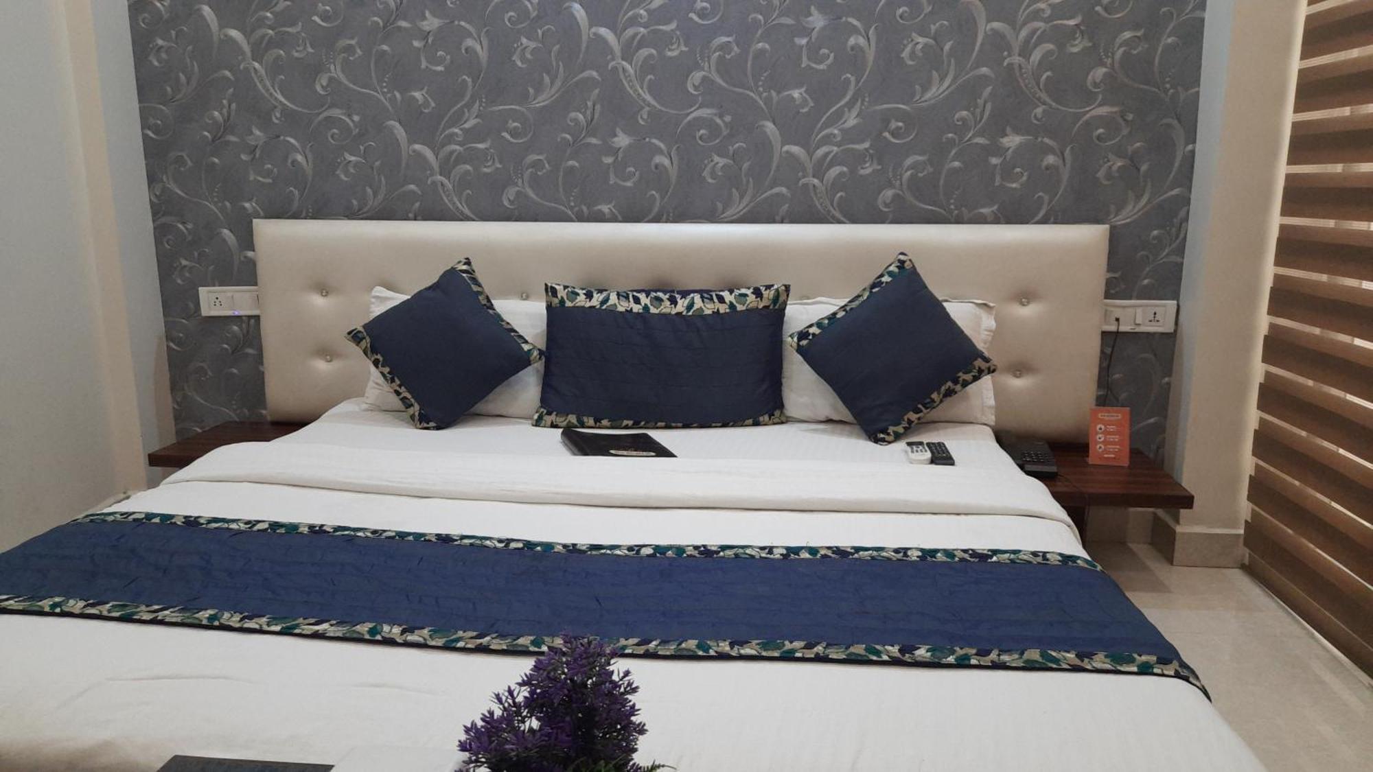 Hotel Ventures Inn Amritsar Kamer foto