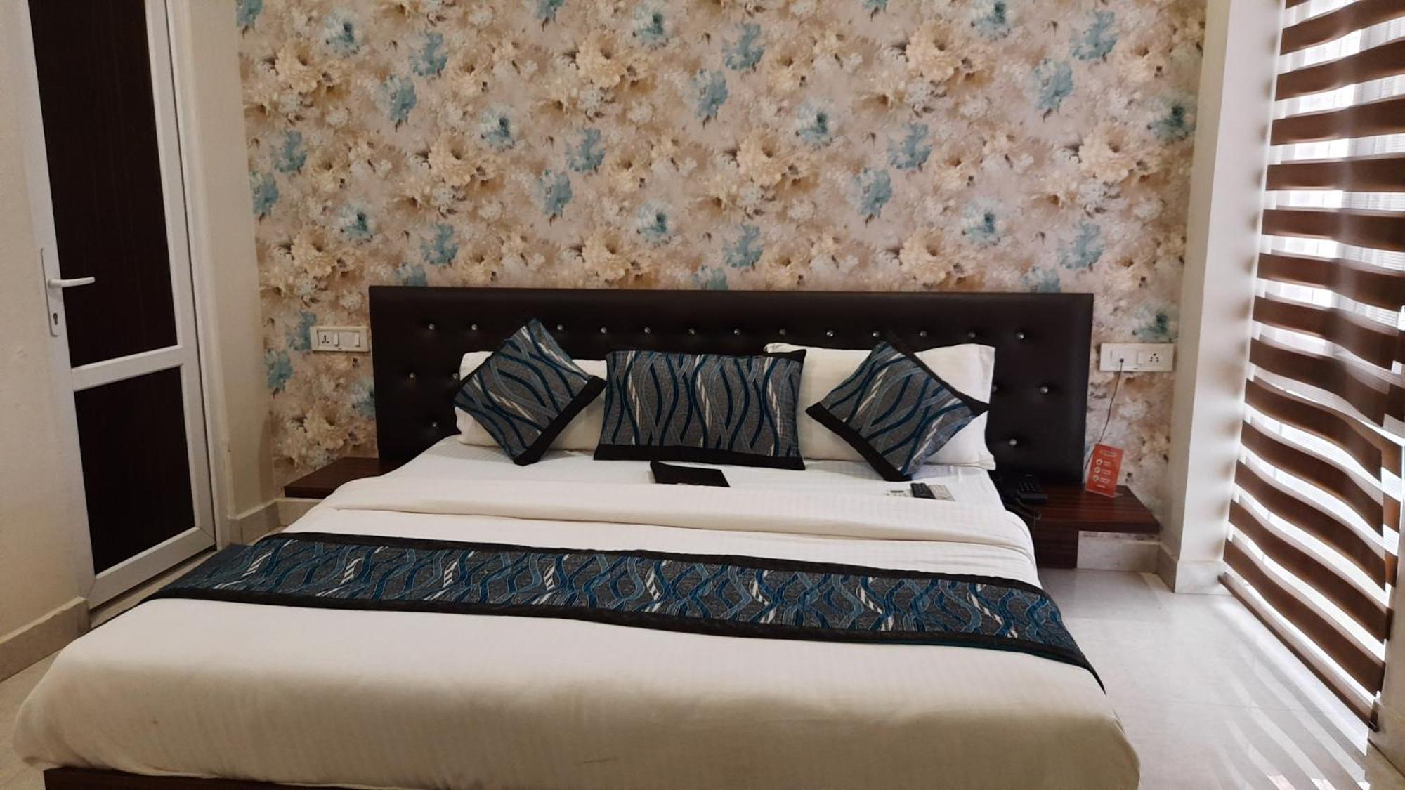 Hotel Ventures Inn Amritsar Kamer foto